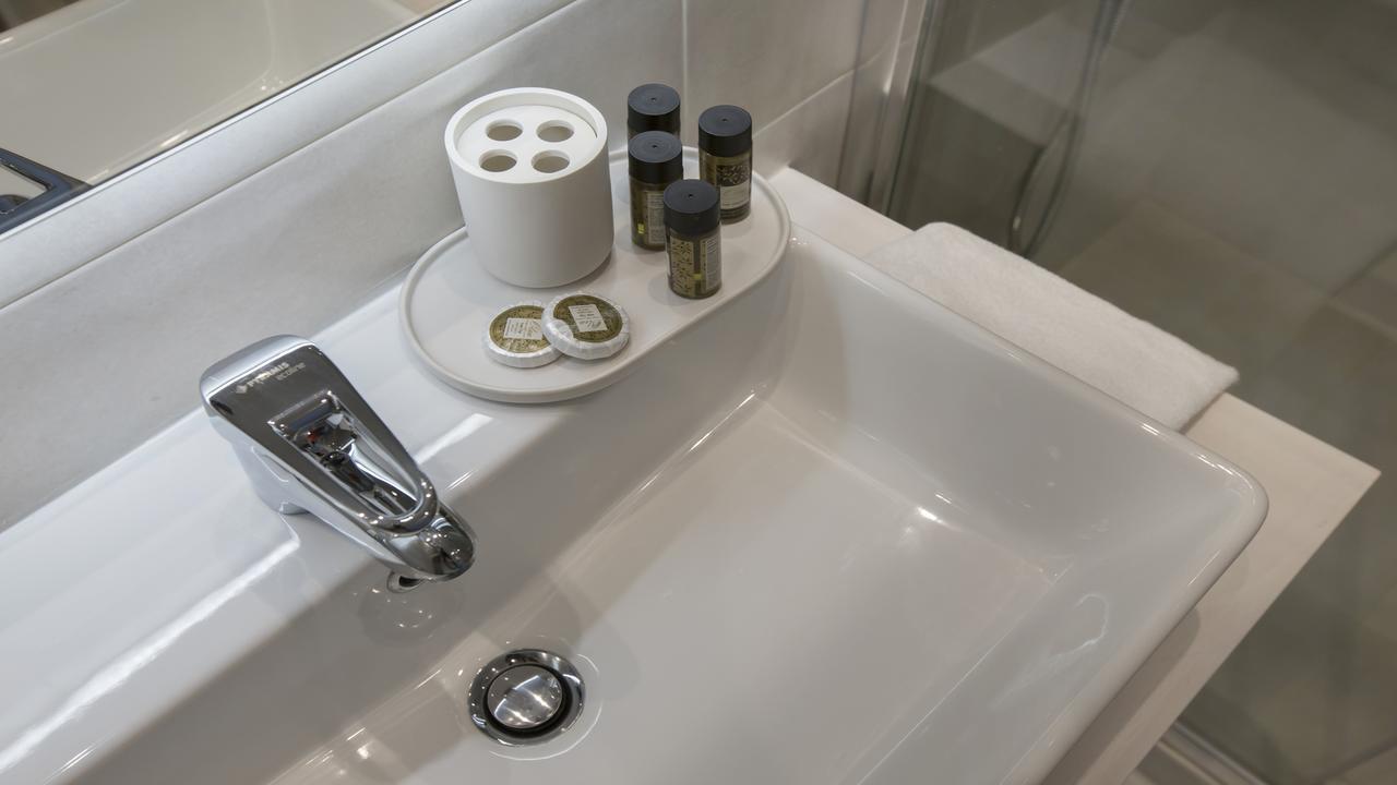 Ermou Stylish Suites By Ghh Ateny Zewnętrze zdjęcie